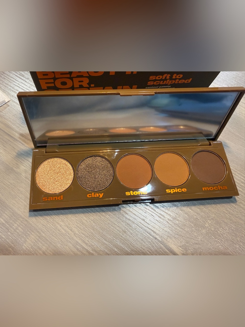 BEAUTY FOR CERTAIN Soft to Sculpted: contour palette collab W/Allure Beauty-NIB - Picture 2 of 9